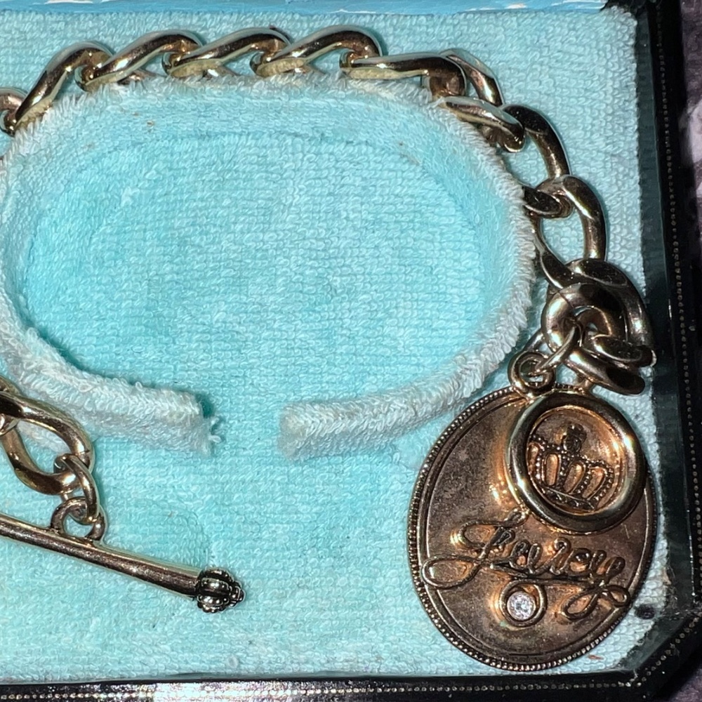 Juicy couture gold bracelet - Picture 3 of 11